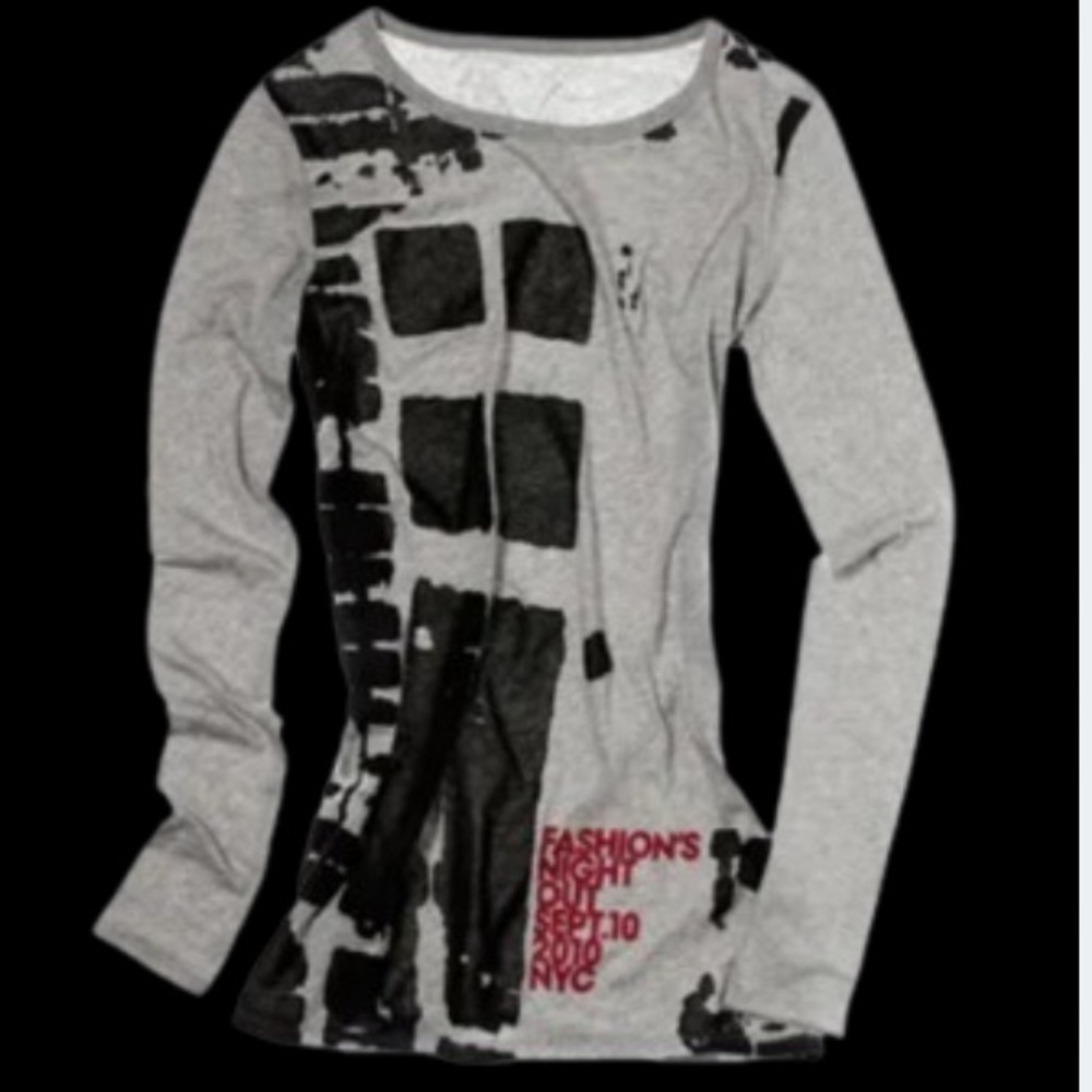 Fashion Night Out Shirt
Long Sleeve 2010 Size Large